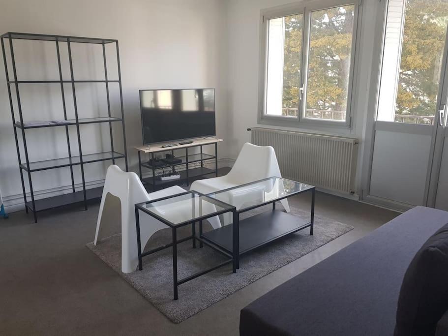 Appartement Calme 3 Chambres Avec Lit Double Wifi - Parking Facile Vandoeuvre-lès-Nancy Buitenkant foto
